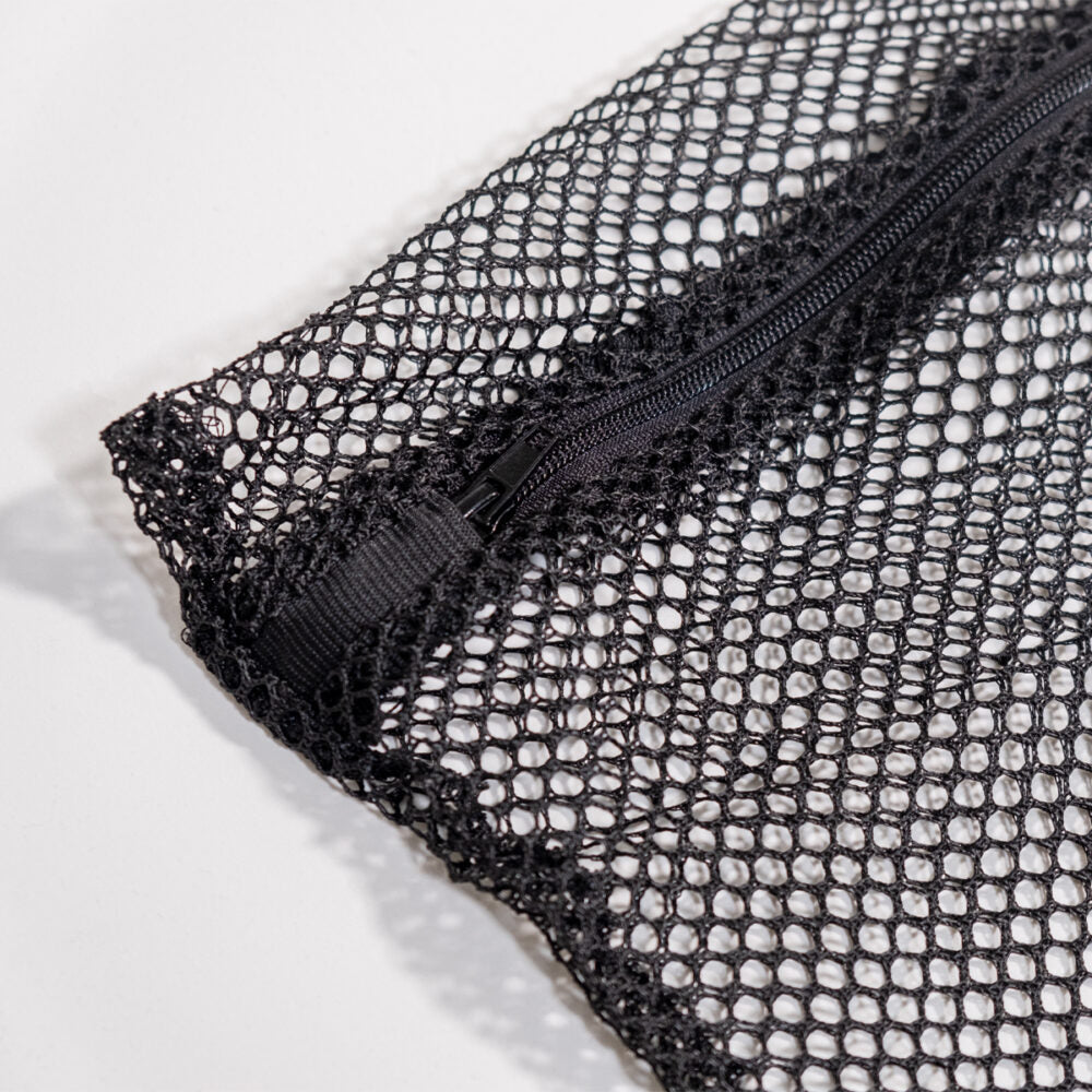 Laundry Mesh Wash Bag With Zip (Black)