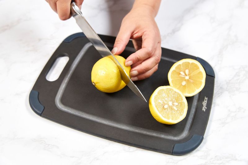 Wood-Fibre-Chopping-Board-Zyliss-30cm-x-215cm