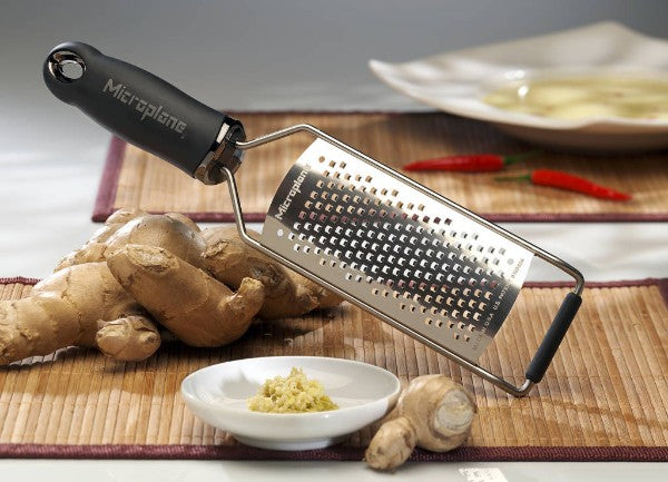 Gourmet-Coarse-Grater-Microplane