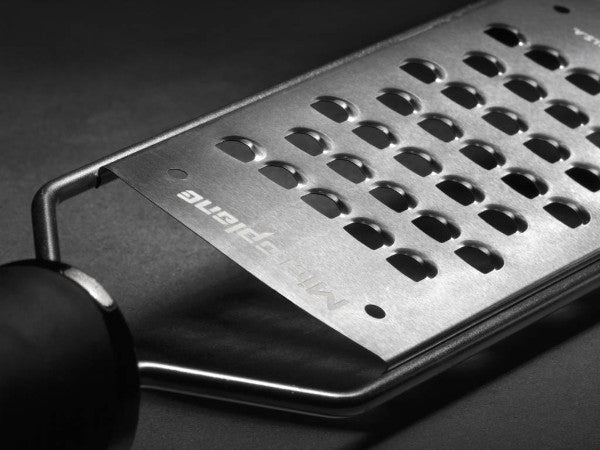 Gourmet-Extra-Coarse-Grater-Microplane