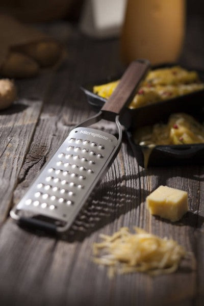 Master-Series-Extra-Coarse-Grater-Microplane