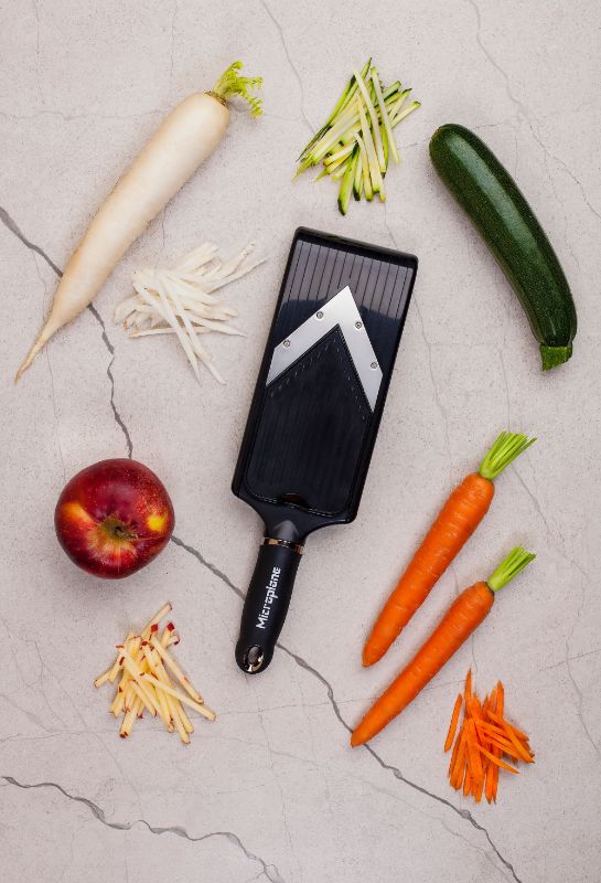 Adjustable-V-Slicer-with-Julienne-Blade-Microplane