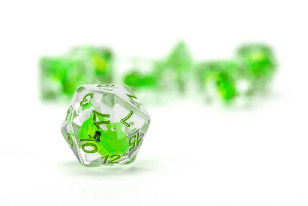 Fanroll: Dragon Storm Inclusion Resin Dice Set: Green Dragon