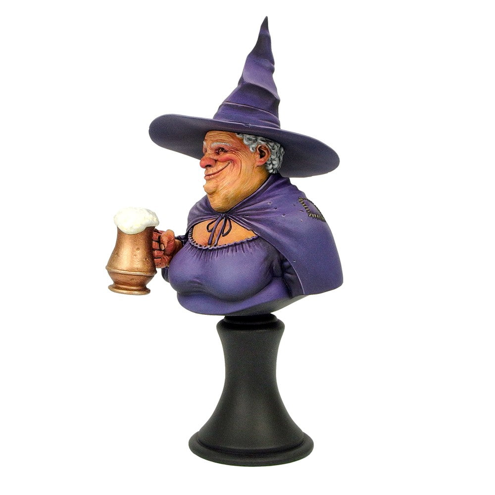 Micro Art Studio - Miniatures - Discworld Nanny Ogg Bust UNPAINTED (1)