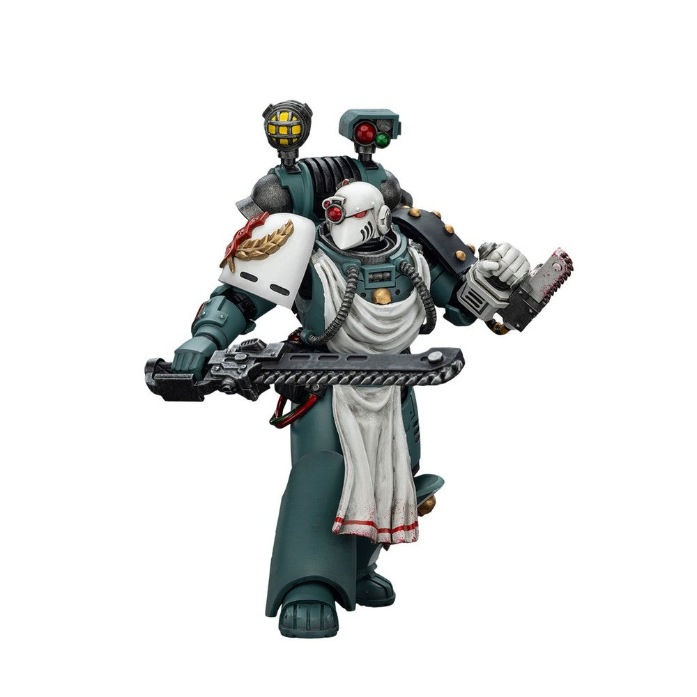 Warhammer Collectibles: 1/18 Scale Sons of Horus Legion Apothecary