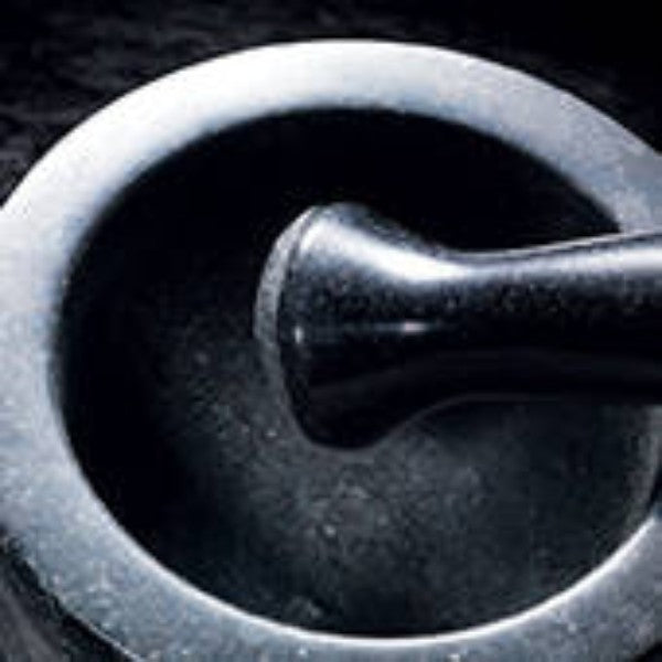 Granite-Pestle-and-Mortar-14cm-Cole-and-Mason