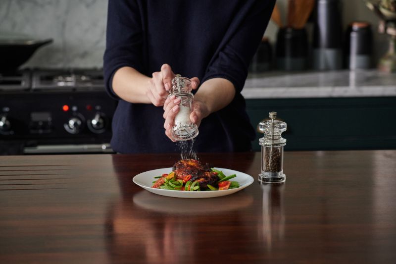 Acrylic-Salt-Mill-Cole-and-Mason-605-144cm