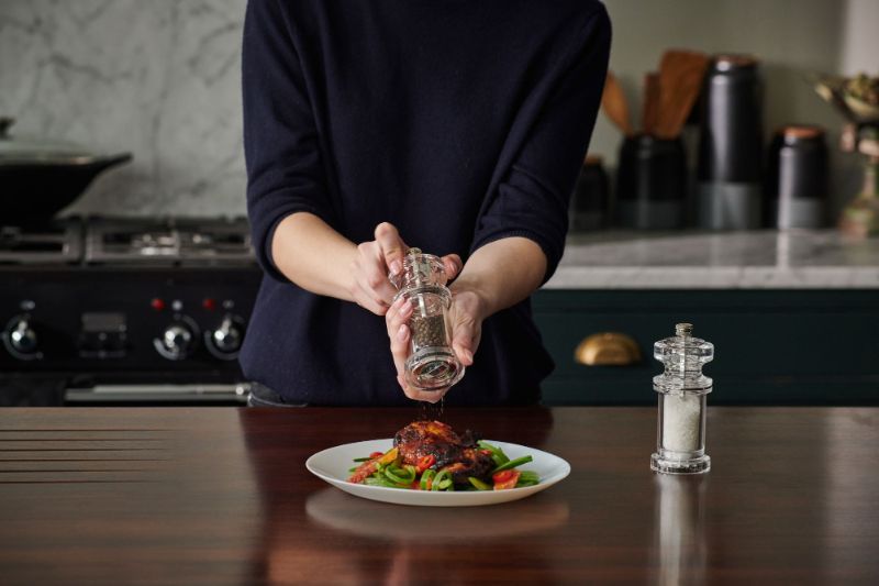 Acrylic-Pepper-Mill-Cole-and-Mason-605-144cm