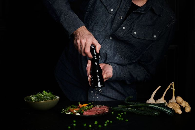 Mills-Gift-Set-Cole-and-Mason-London-Black-Gloss-18cm