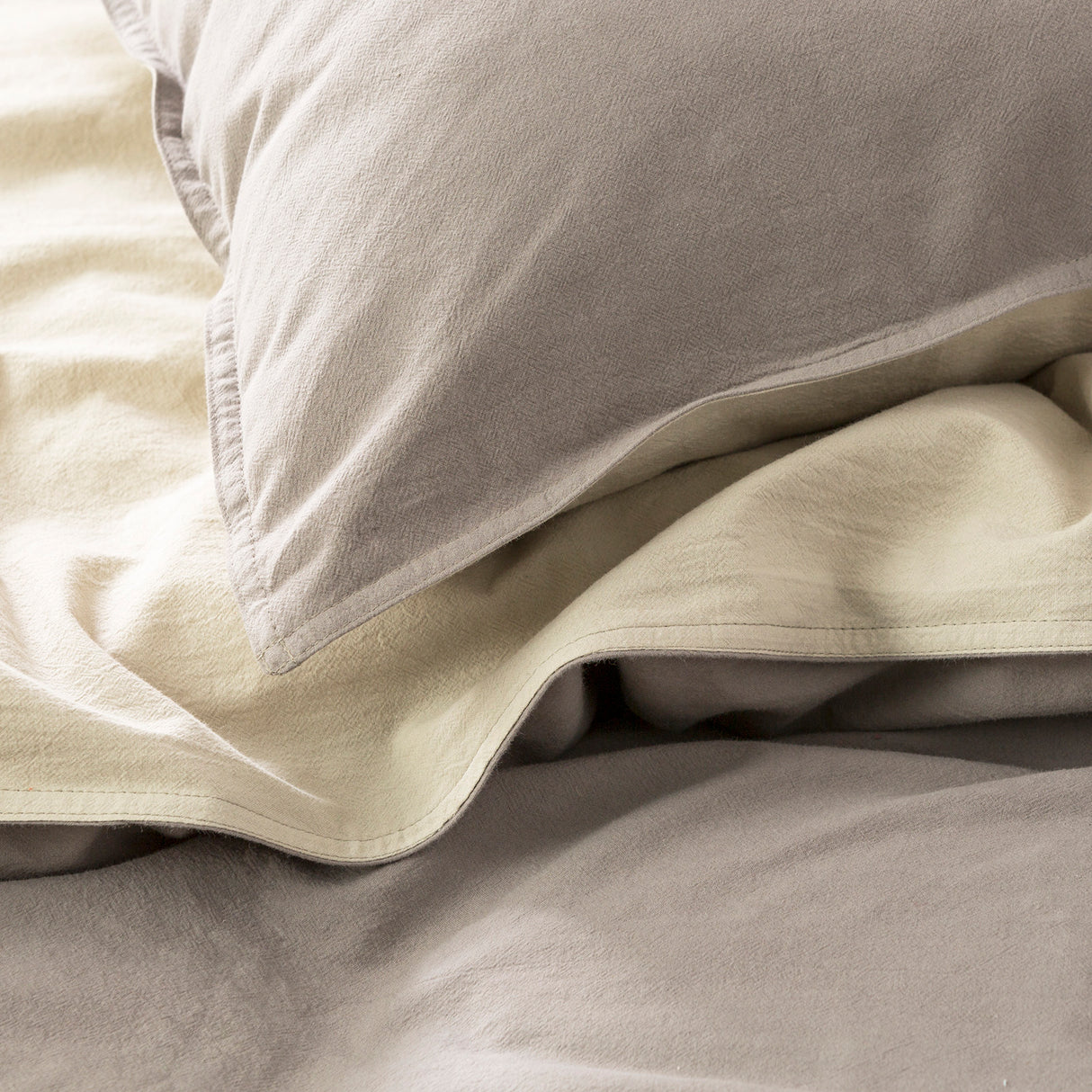 Essentials Vintage stone washed reversible Quilt / Duvet cover set King Charcoal