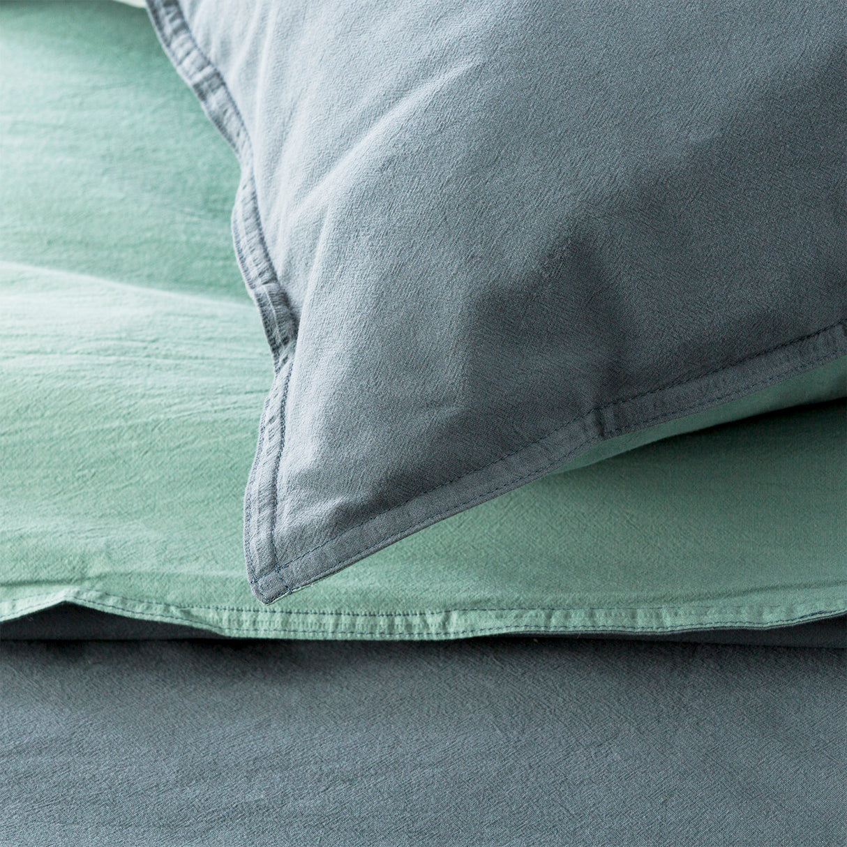 Essentials Vintage stone washed reversible Quilt / Duvet cover set Queen Mineral