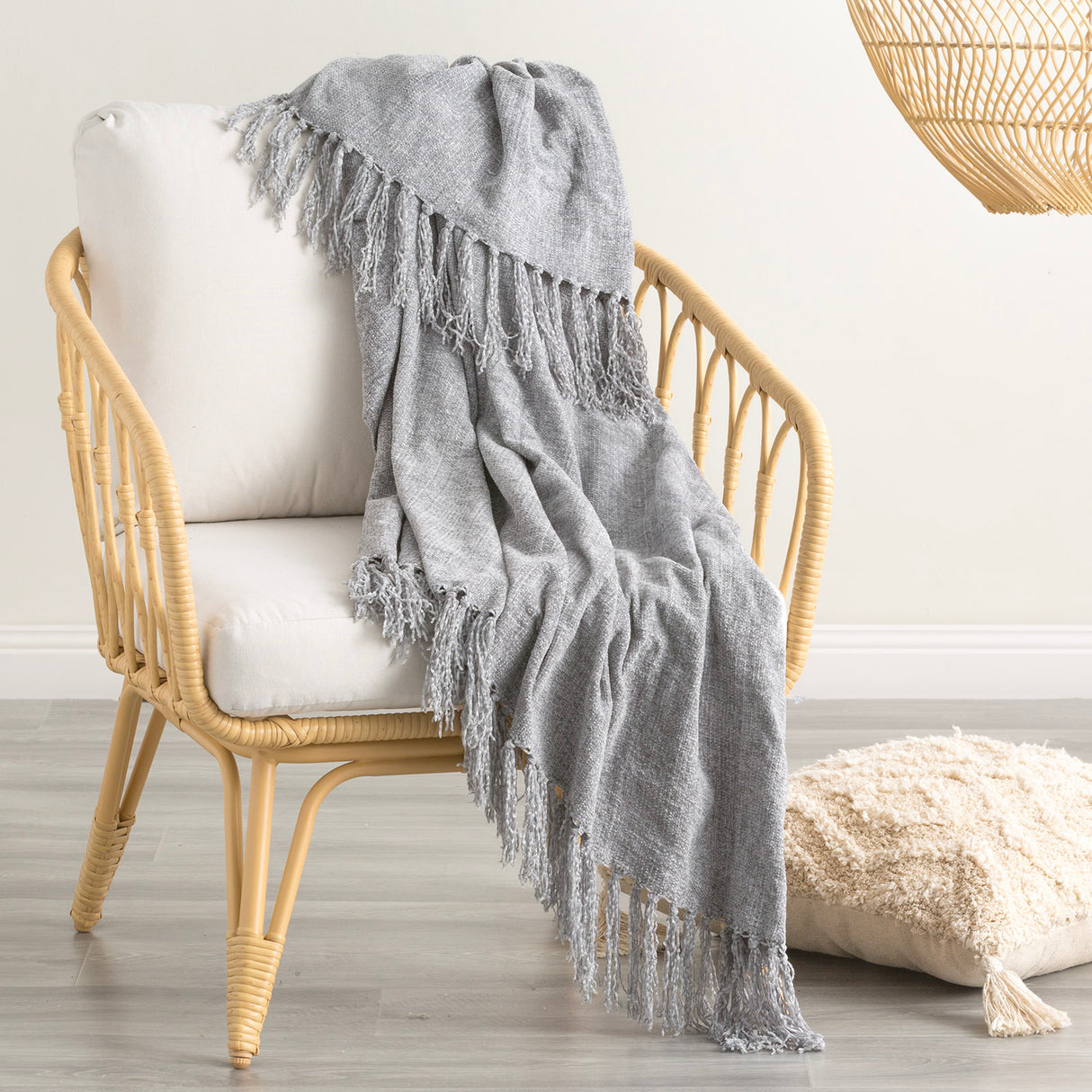 Renee Taylor Newland Polyester Chenille Throw 130 x 170cms Silverline