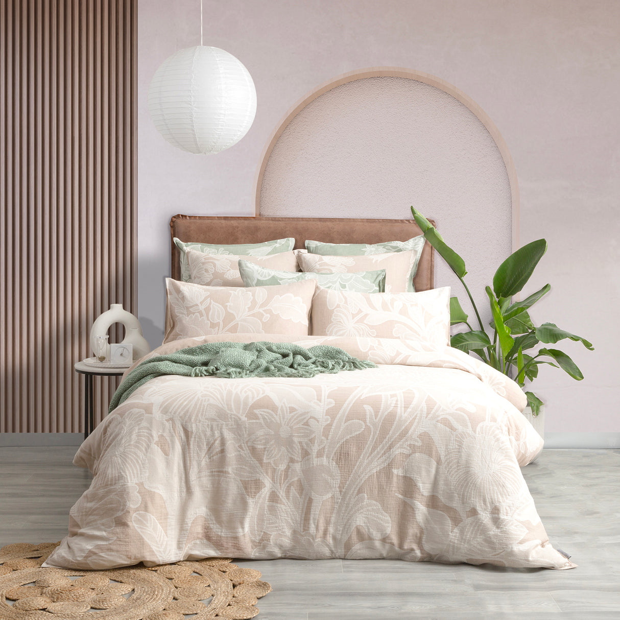 Renee Taylor Bentley Cotton Jacquard Quilt / Duvet cover set Double Nude