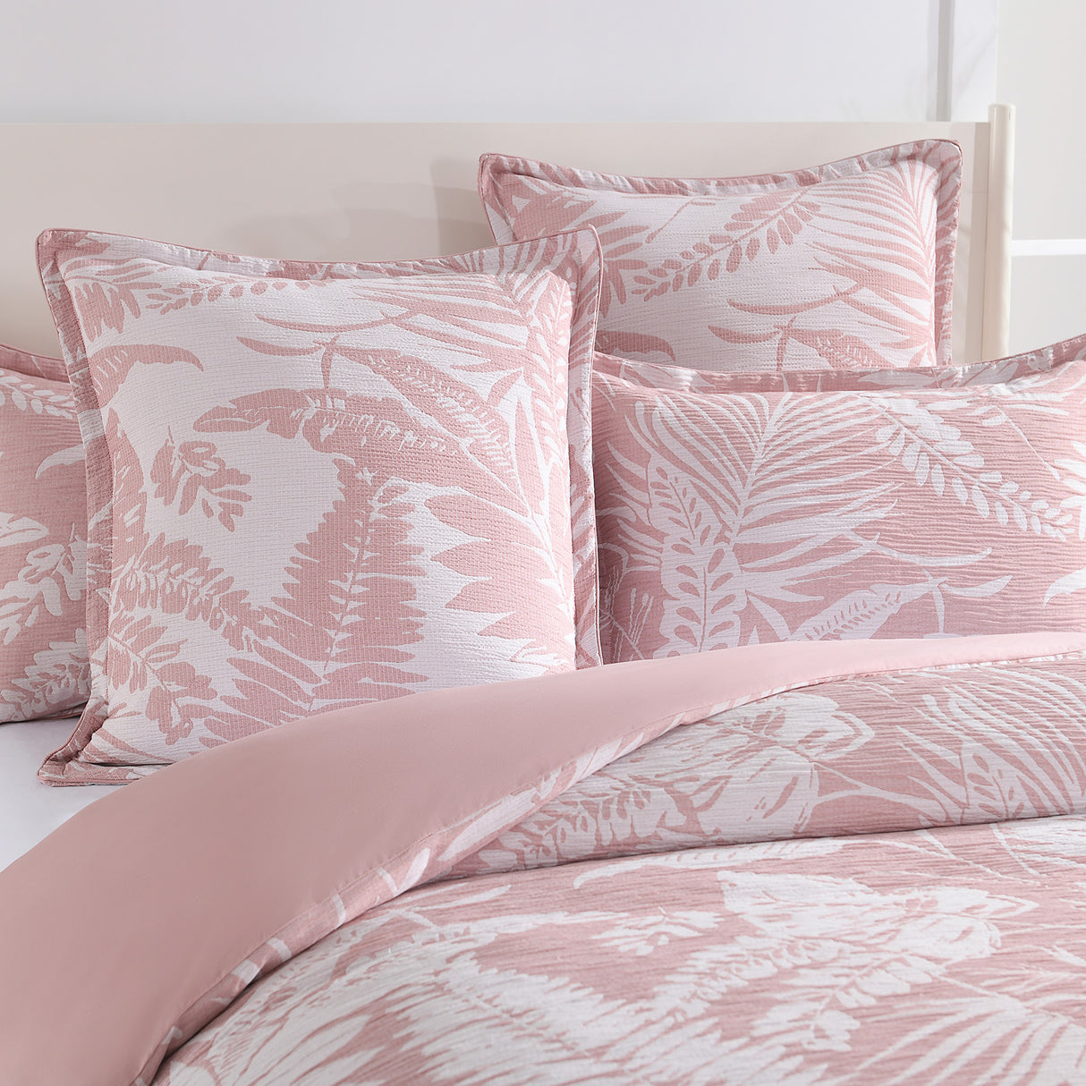 Renee Taylor Palm Tree Jacquard Quilt / Duvet Cover Set King Clay