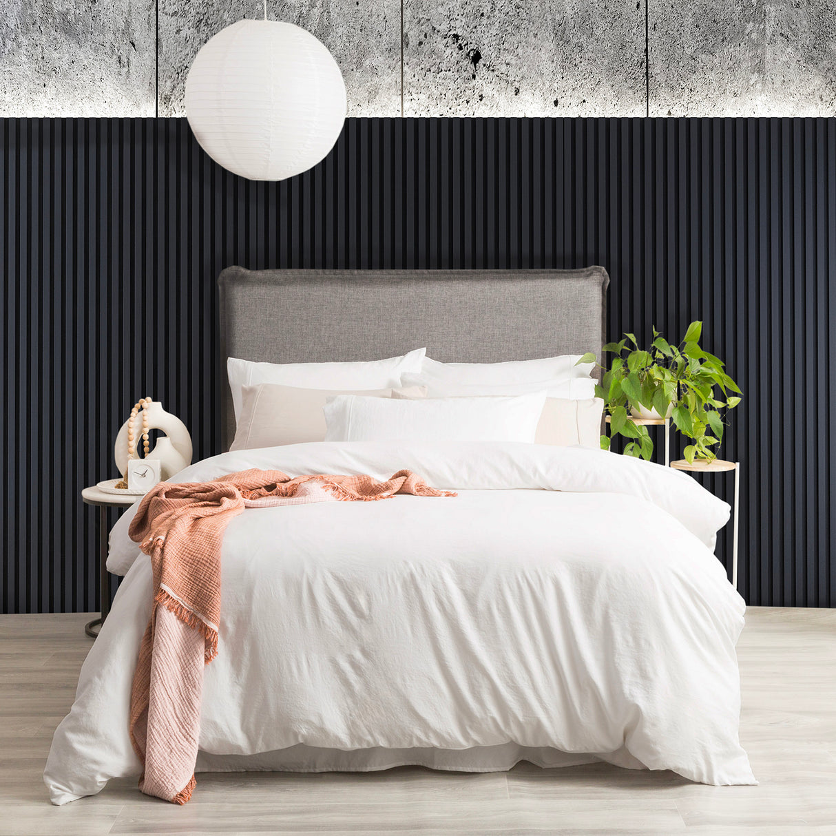 Ultra Plush Vintage Washed Microfiber Quilt / Duvet cover set Single White