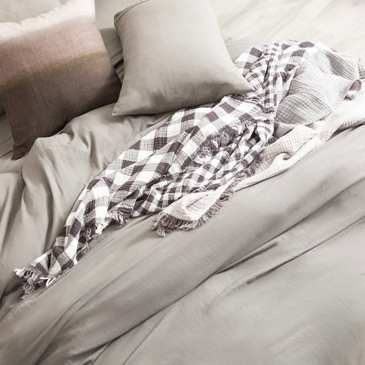 Ultra Plush Vintage Washed Microfiber Quilt / Duvet cover set Double Granite