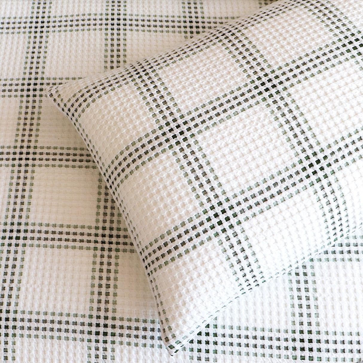 Renee Taylor Elliot Yarn Dye Waffle Quilt / Duvet Cover Set Double