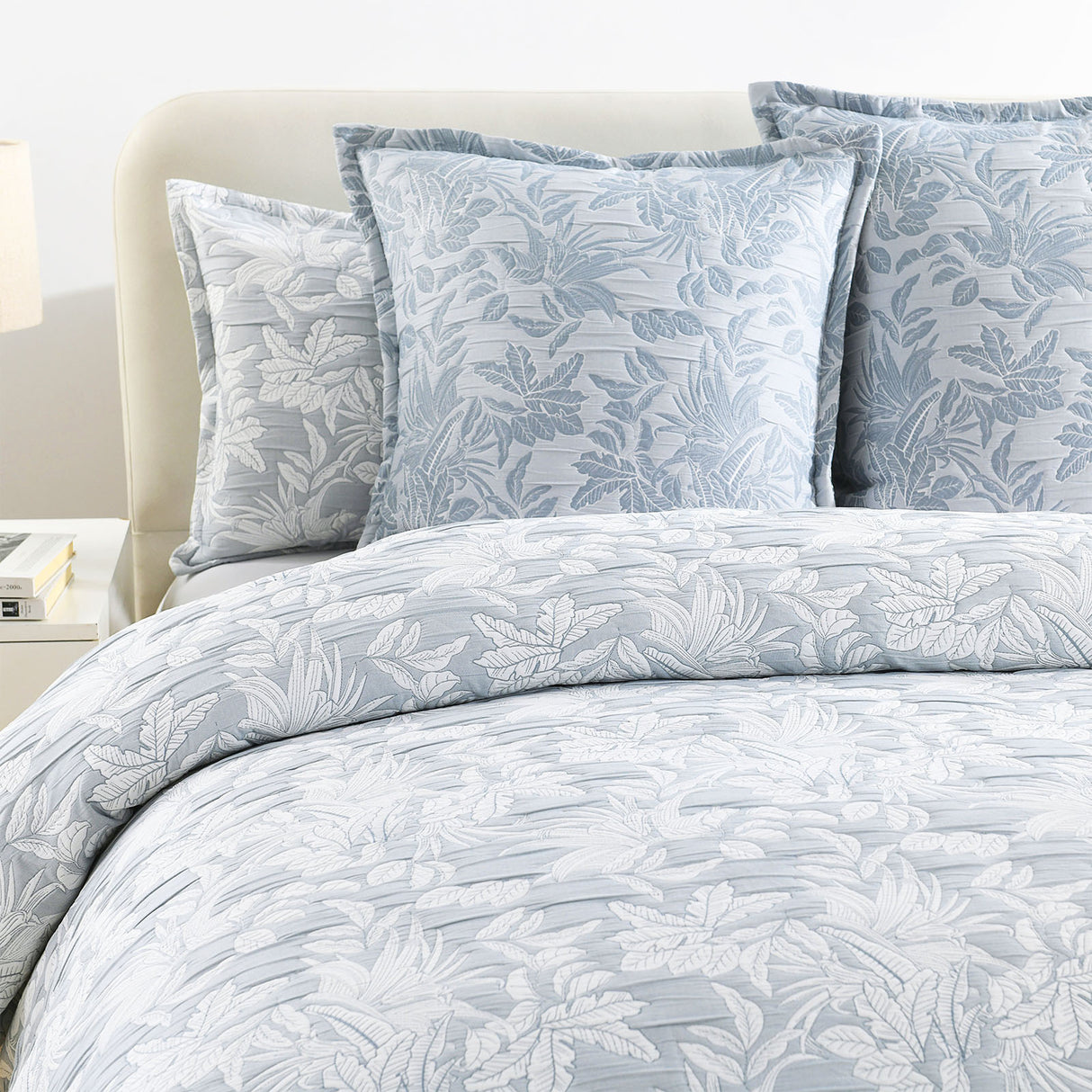 Renee Taylor Westley Jacquard Quilt / Duvet Cover Set King Aqua
