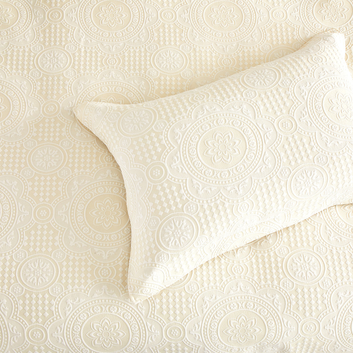 Renee Taylor Dakota Jacquard Quilt / Duvet Cover Set King Beige