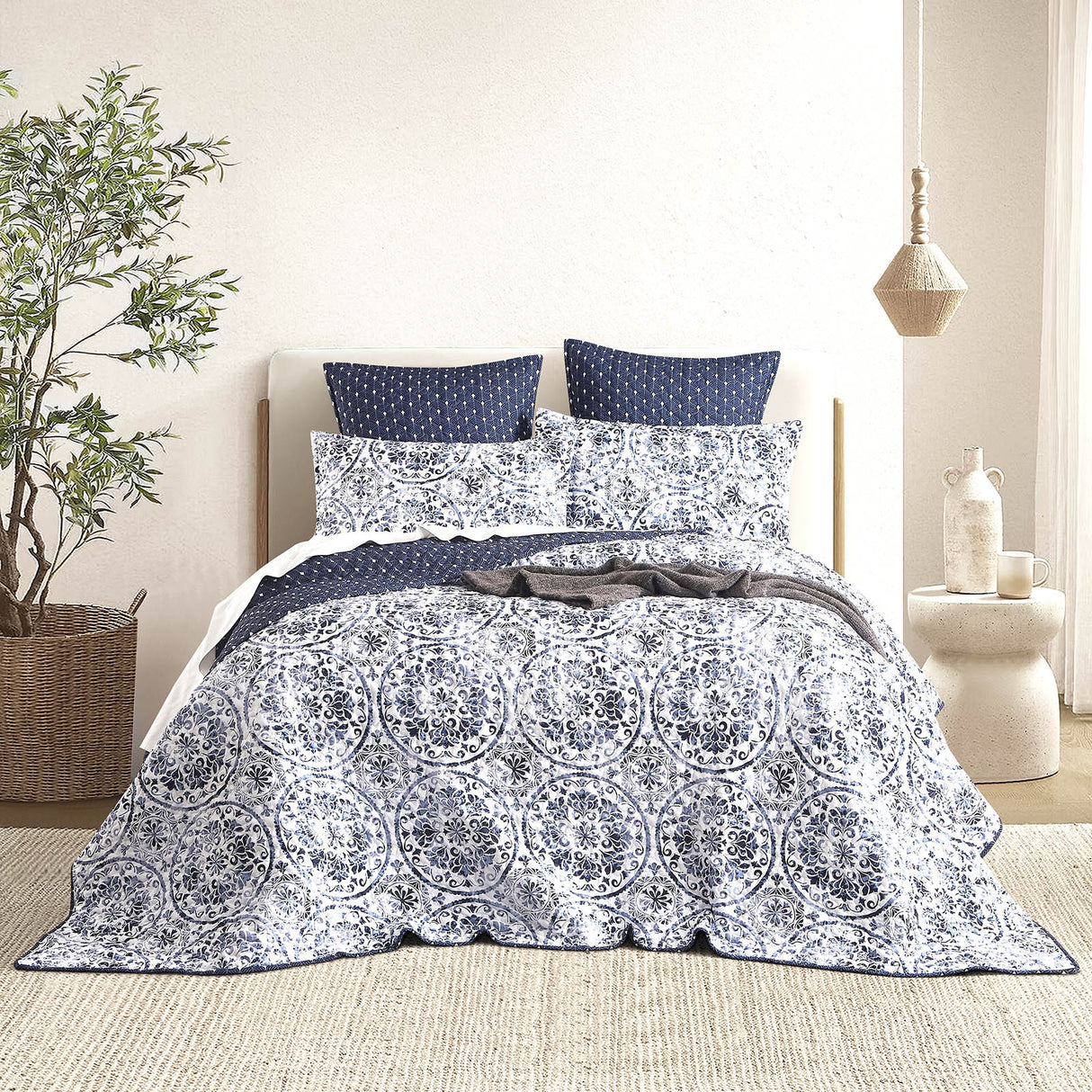 Renee Taylor Delos Quilted Reversible Coverlet Set Super King