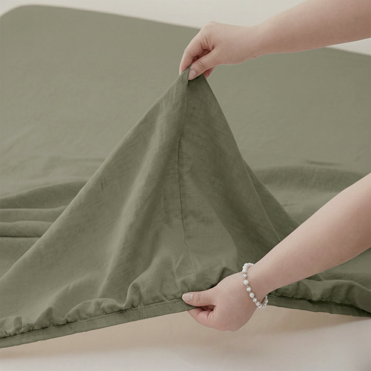 Renee Taylor Washed Linen Cotton Sheet Set Queen Leaf