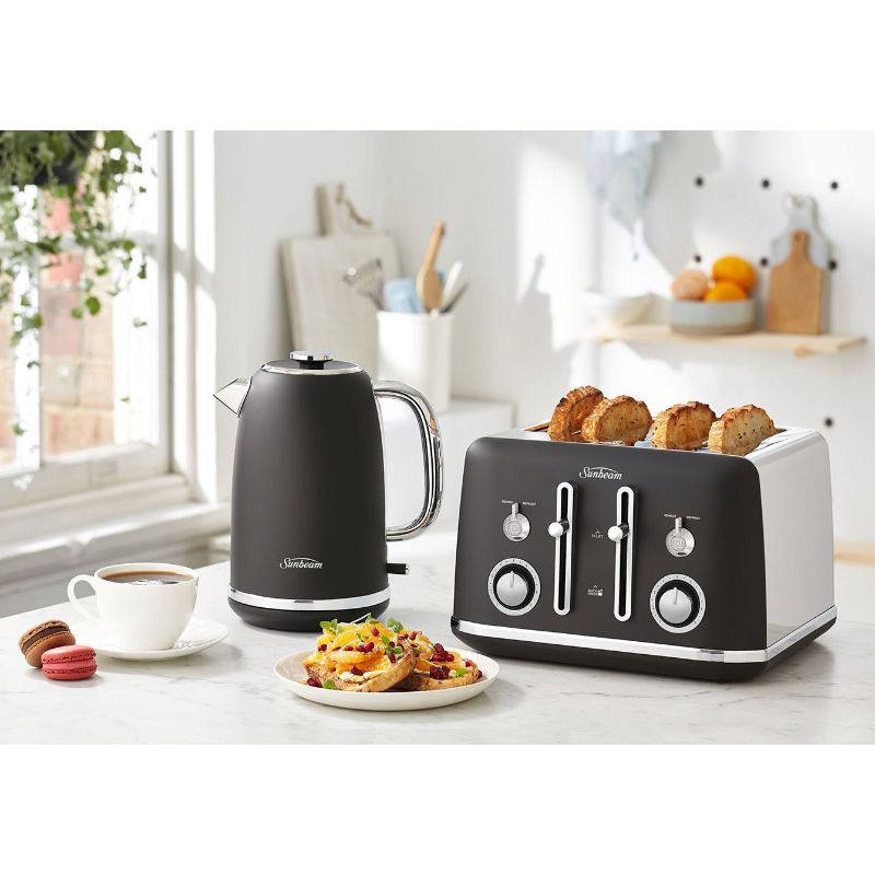 Sunbeam Alinea™ Classics Black Kettle with 1.7L capacity, matte finish, 2400W fast boil, 360° base, and safety features.
