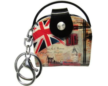 Chic 7cm acrylic keyring handbag inspired by London fashion, perfect for stylishly holding keys and enhancing any outfit.