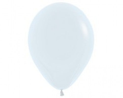 Sempertex 45cm Fashion White Latex Balloons in a pack of 6, perfect for elegant celebrations and versatile decorating.