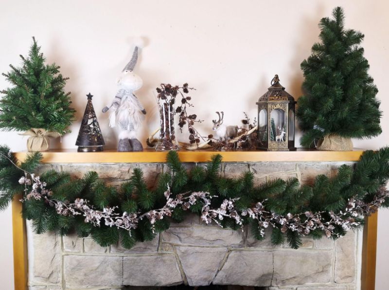 Cone Garland with Snow (1.8m)