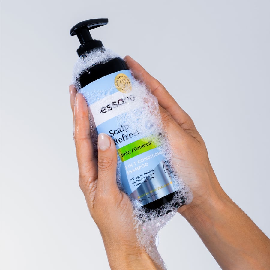 Essano 2 In 1 Shampoo & Conditioner Scalp Refresh Menthol 300mL