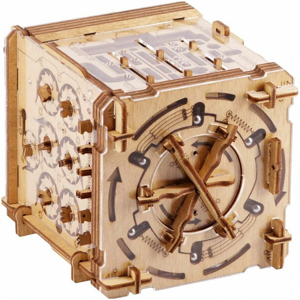 Escape Room in a Box - Cluebox Cambridge Labyrinth - Gaming Accessory