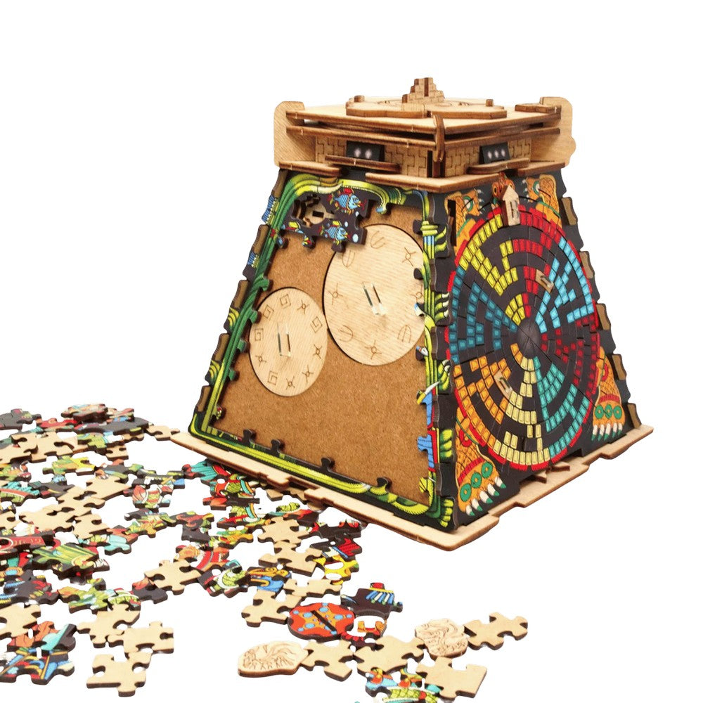 CluePuzzle - Pyramid of the Sun - Clue box and Jigsaw