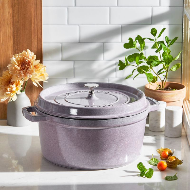 Round-Cocotte-Staub-Blossom-20cm