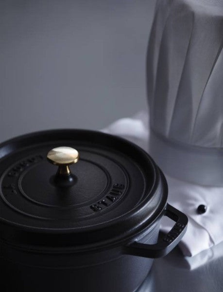 Round-Cocotte-28cm-Black-Staub