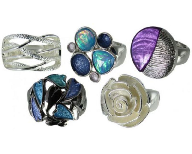 Set of 5 elasticated Jax Bold Rings featuring unique designs for versatile styling and comfort.