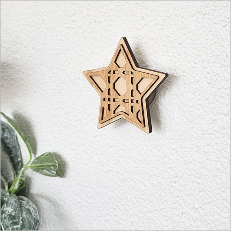 Eco-friendly bamboo hook in rattan star design, 65mm, perfect for organizing clothes and bags, easy key-hole mount.