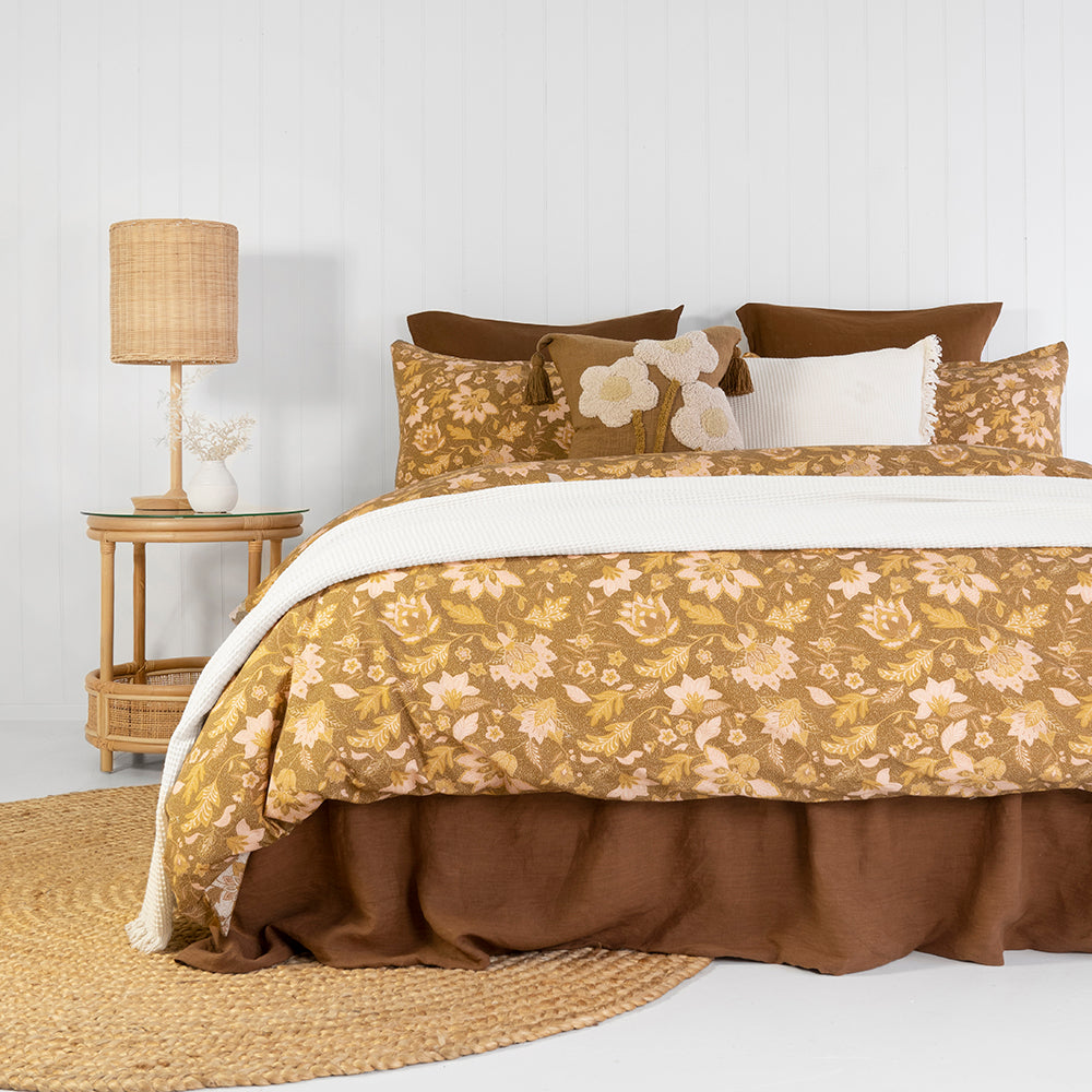 Melati Quilt / Duvet Cover Set Queen- Bambury
