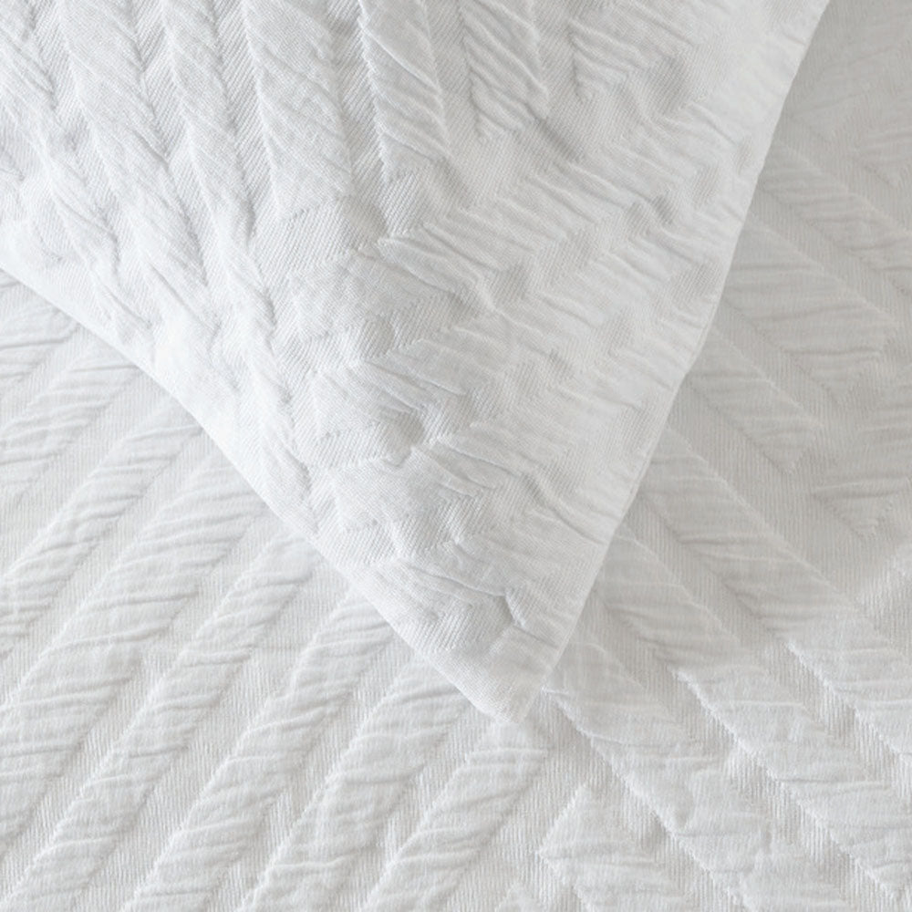 Panama Jacquard Duvet / Quilt Cover Set White Queen - Bambury