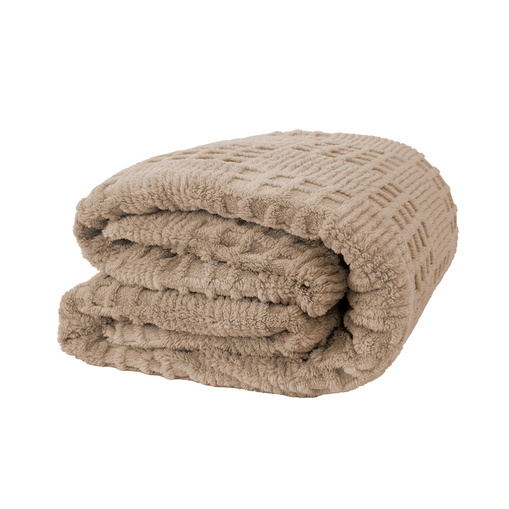 Lattice Sherpa Blanket Latte Super King Bed