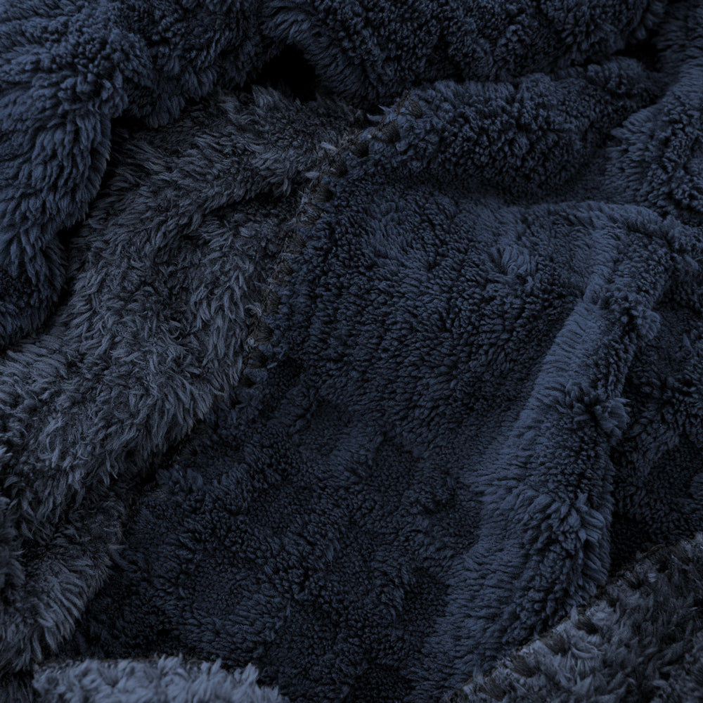 Lattice Sherpa Blanket Navy King Bed