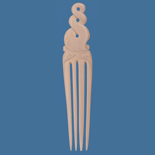Heru Double Twist Large Comb in Kiwiana style, handcrafted, 150mm long, embodies Maori heritage and modern elegance.