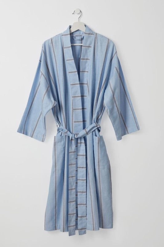 Lightweight kimono robe in light blue with dark blue stripes, featuring pockets and a waist tie, made from OEKO-TEX® cotton.