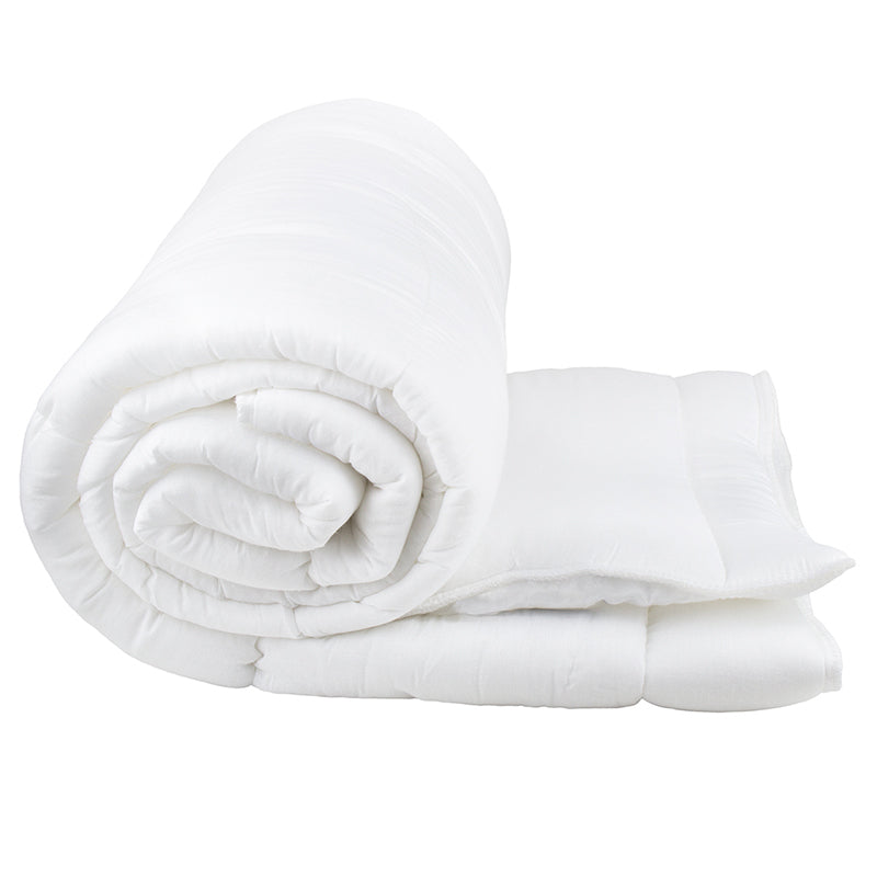 King Villa Basic Commercial Quilt- Bambury
