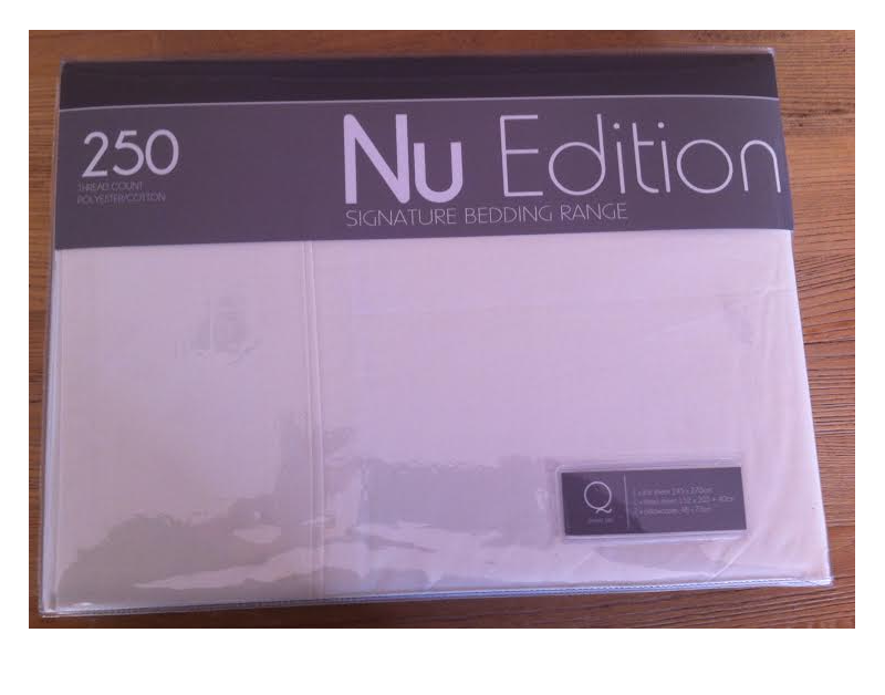 Cream King Single Sheet Set, 250 thread count, soft polcotton for comfort and durability, perfect for modern decor.