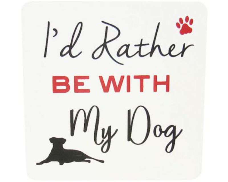 Charming 10x10 cm wood pet magnet showcasing love for dogs, perfect for decorating magnetic surfaces.