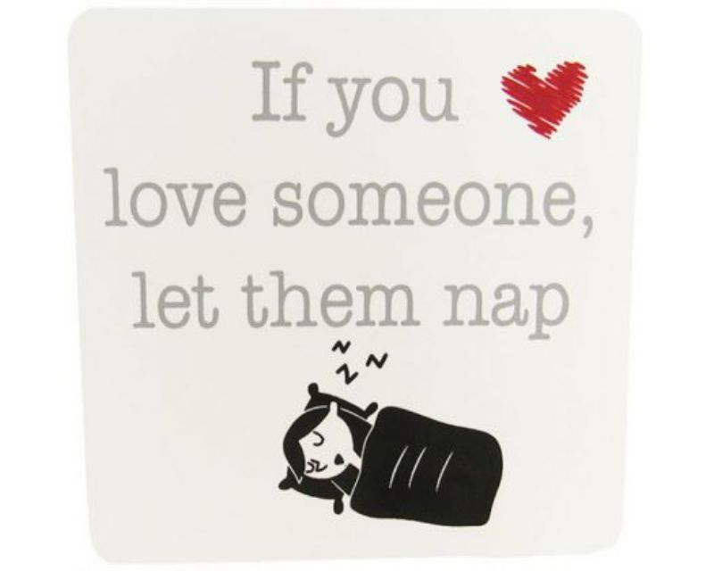 Charming 10x10 cm family magnet 'Let Them Nap', brightening your space and reminding of rest and relaxation.