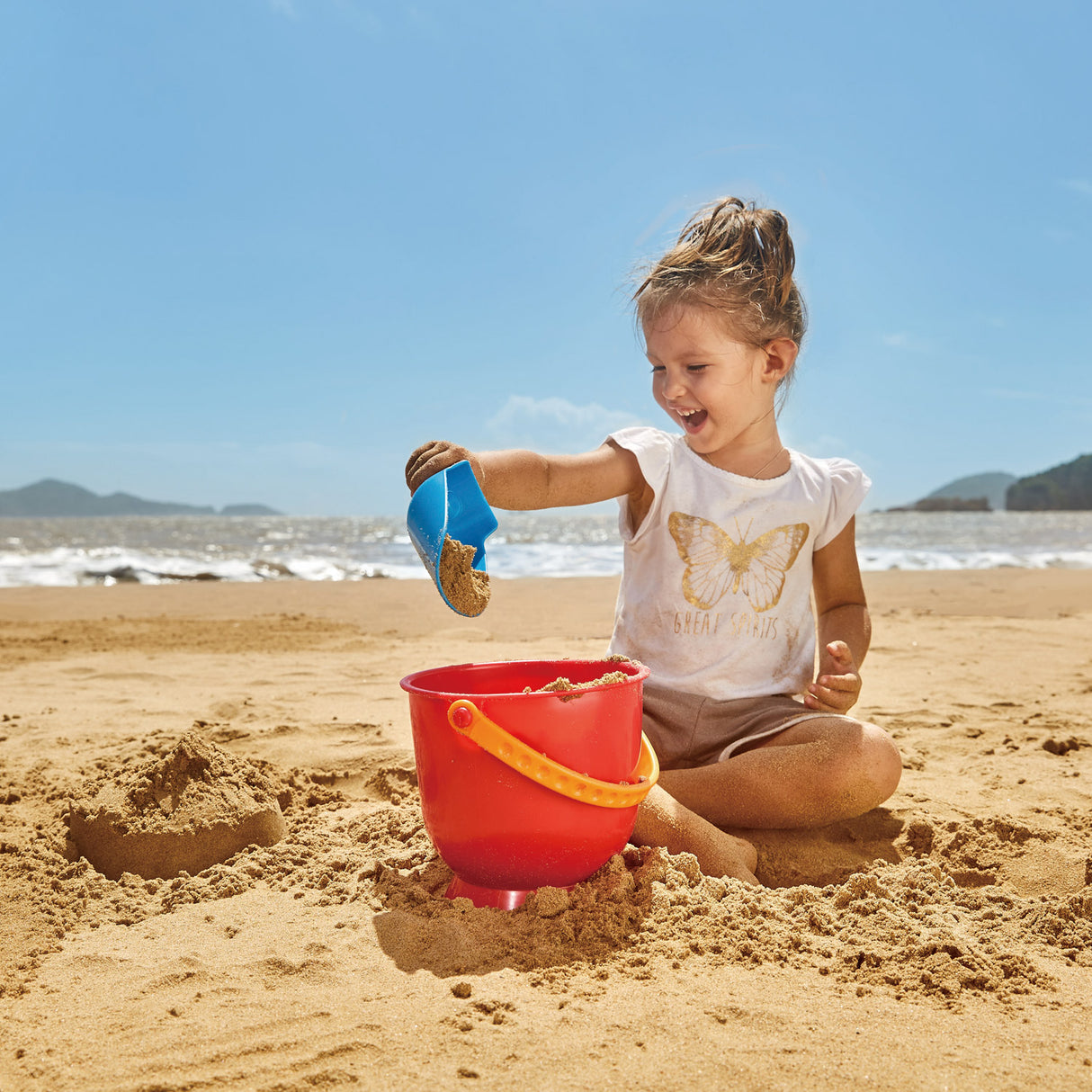 Hape - Scoop & Pail
