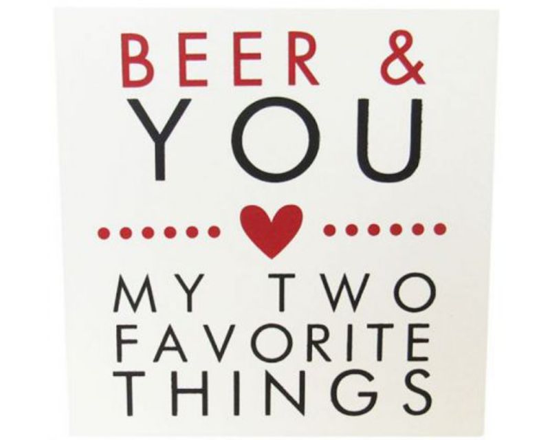 Wooden 'Beer You' sign for home bars, featuring a hanging hook and measuring 15x15x3 cm, perfect for beer lovers.
