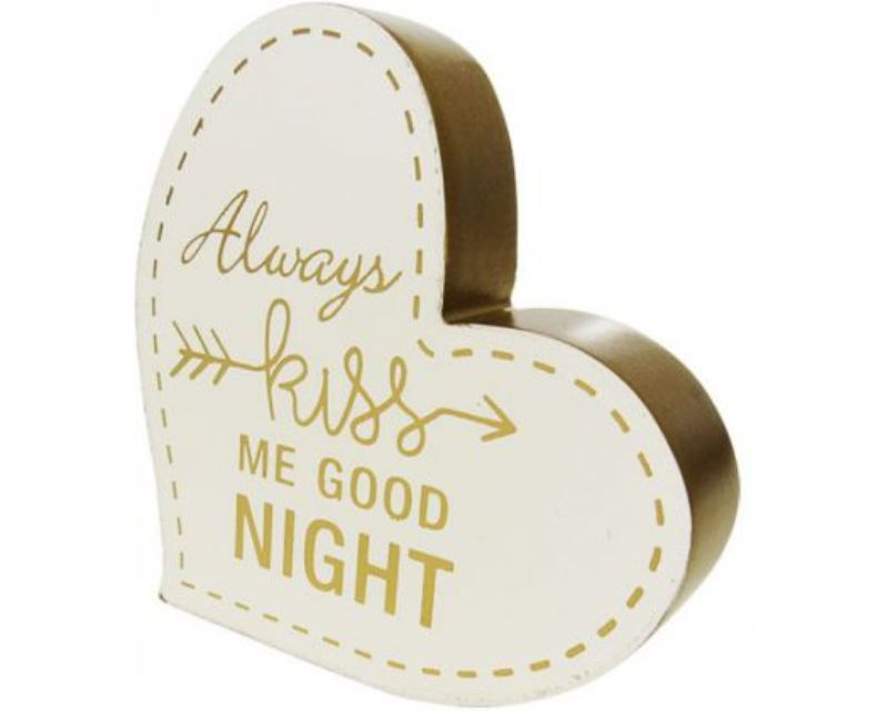 Wood heart-shaped 'Kiss Me' sign, 13x13 cm, perfect for romantic home decor and thoughtful gifts.