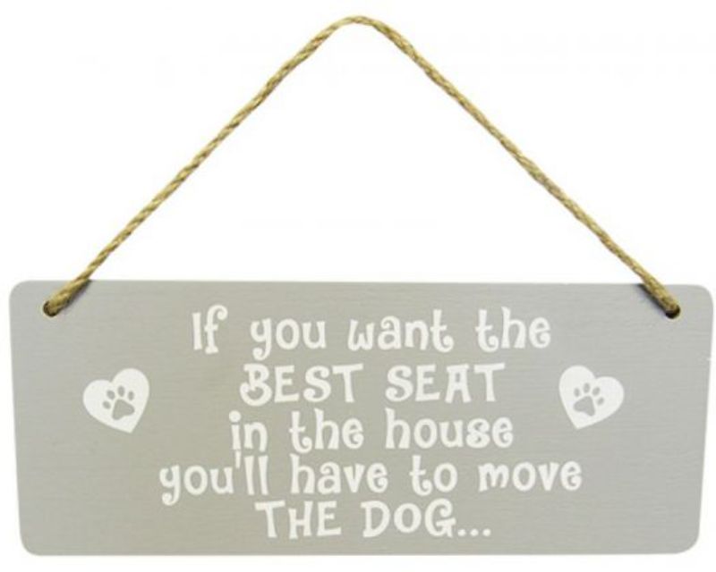 Wooden wall art 'Dog Home Hanger Move It' with twine, perfect for dog lovers, measuring 25 x 10 cm.